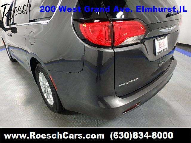 Chrysler Pacifica 2017 photo 8